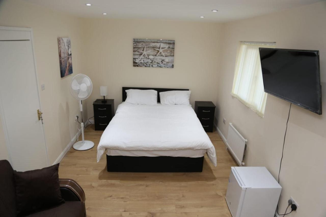 A A Guest Rooms Thamesmead Erith Buitenkant foto