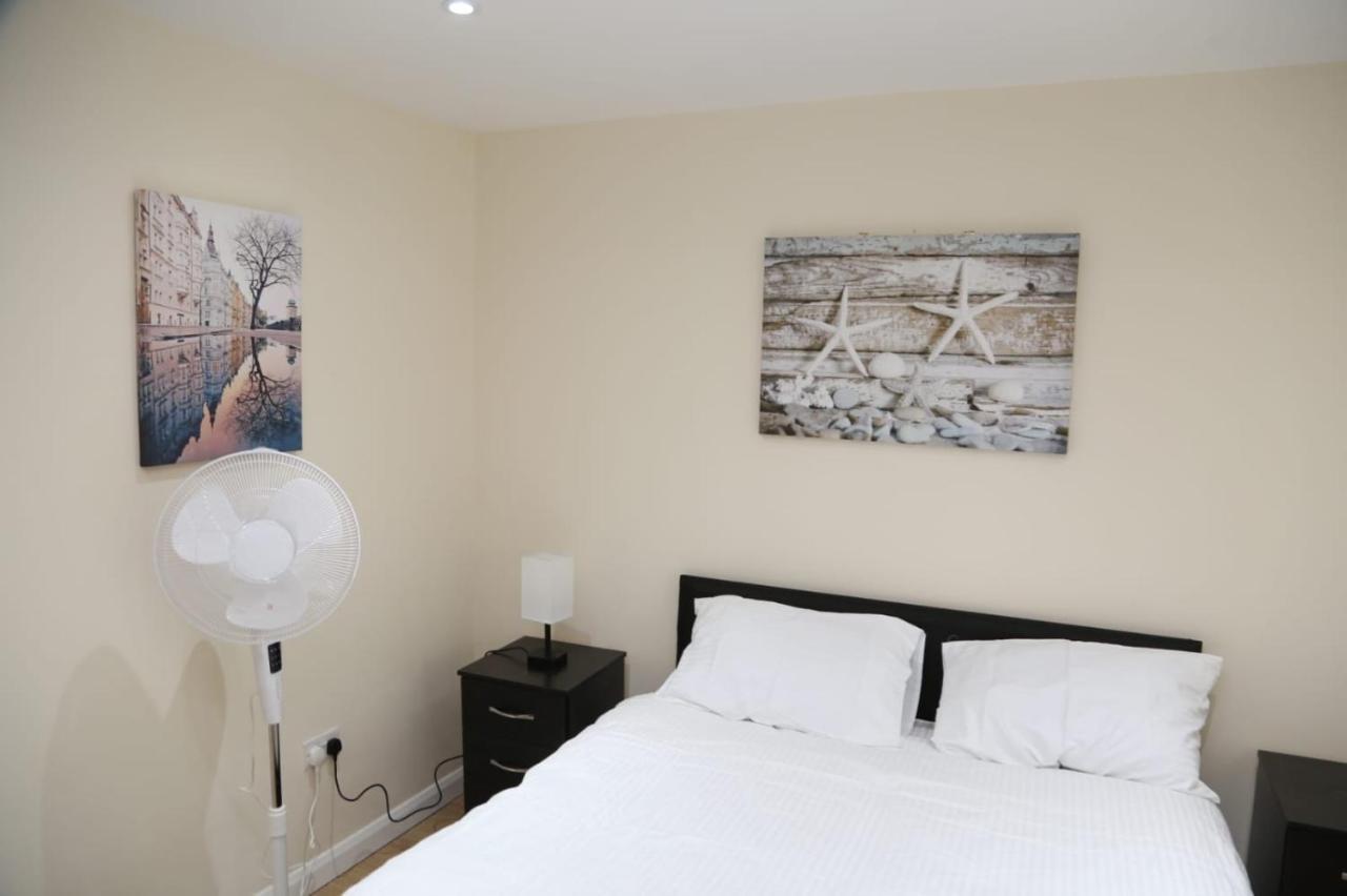 A A Guest Rooms Thamesmead Erith Buitenkant foto